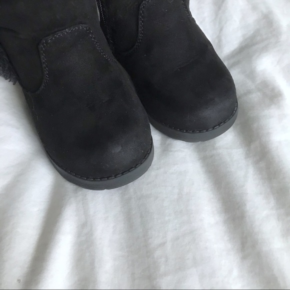 ⛔️SOLD⛔️ Cat & Jack Toddler Black Suede Boots - Picture 8 of 8